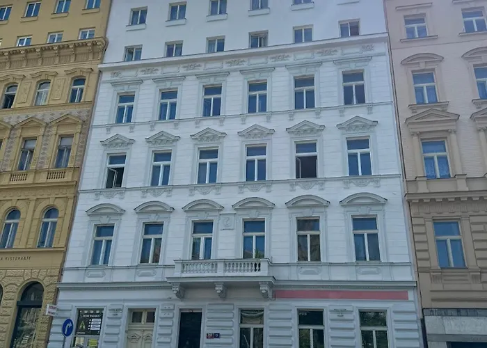 Mystical 2-bed In Heart Of Apartamento